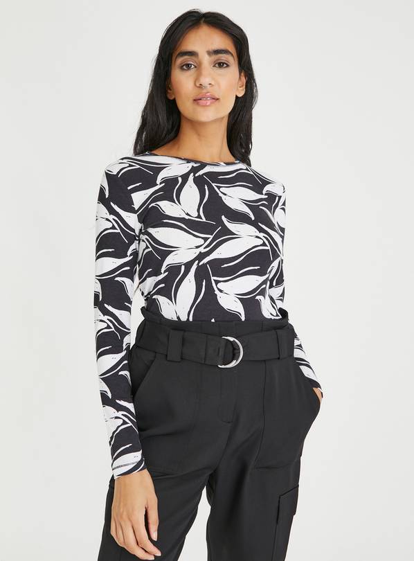 Monochrome Abstract Print Top 18